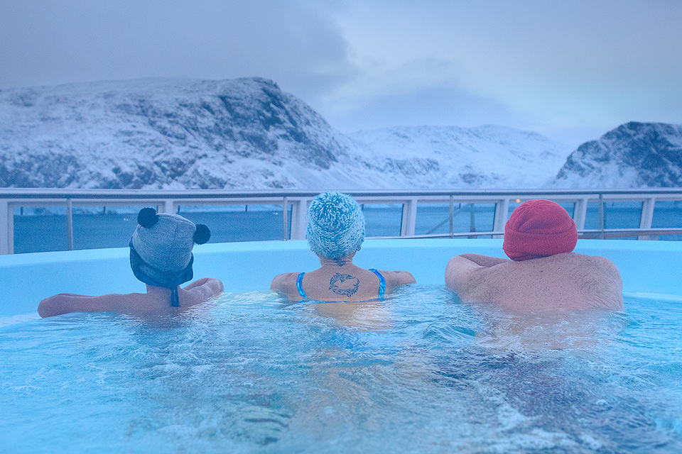 Whirlpool auf dem Hurtigruten Schiff MS Trollfjord