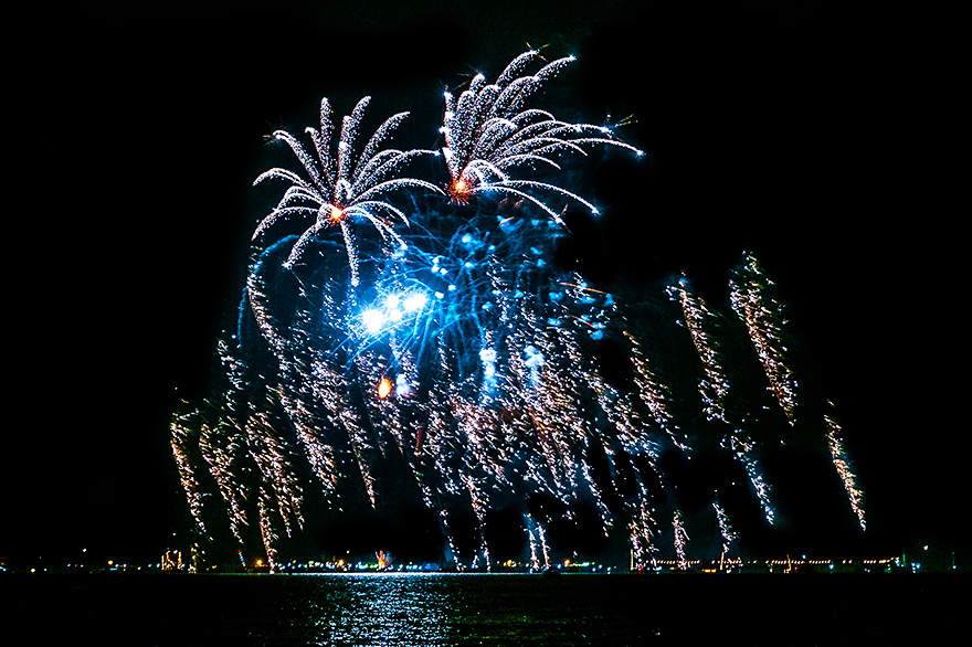 Bilder vom Feuerwerk der Duemmer brennt