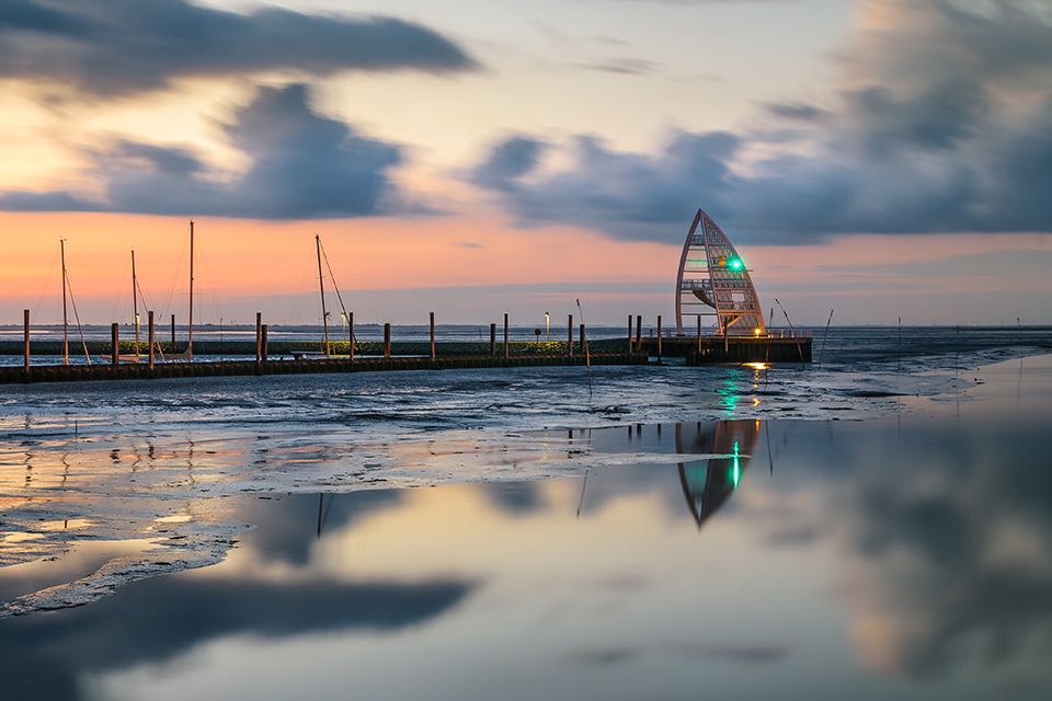 Hafen bei Ebbe auf der Nordseeinsel Juist