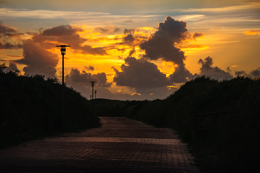 Sonnenuntergang in den Duenen