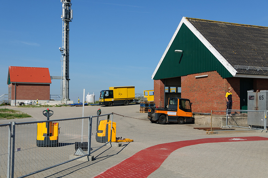 Post im Hafen von Spiekeroog